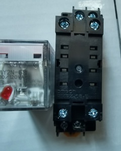 Relay 2-pole LED 220/240V MY2N 220/240V with base